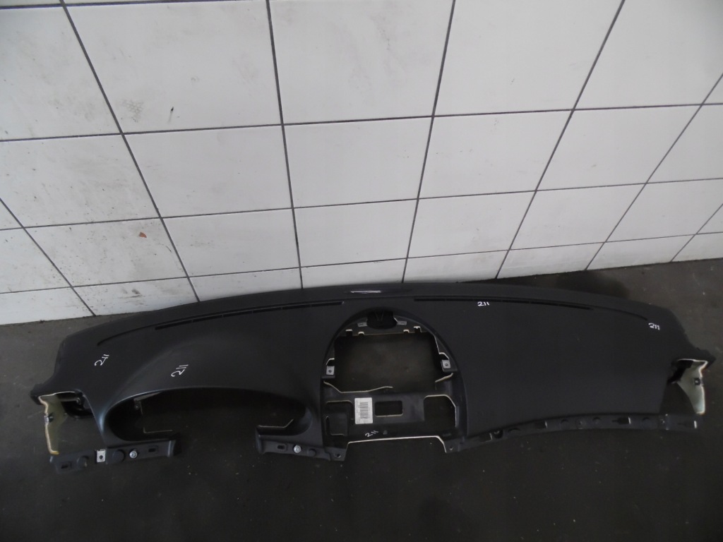 фото №1, Приборная панель приборная приборная панель mercedes w211 europa