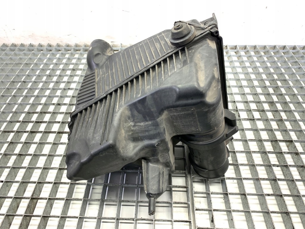 фото №1, Корпус фільтра повітря renault kangoo ii 165003318r 1.5 115km