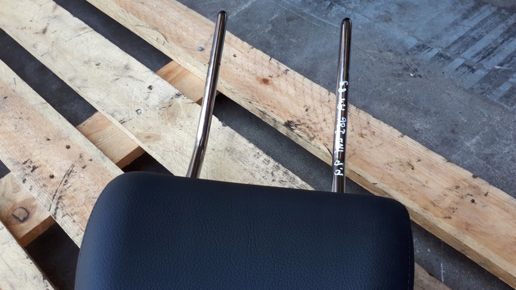 фото №7, A4 b9 8w підголівник сидіння правий перед шкіра sline