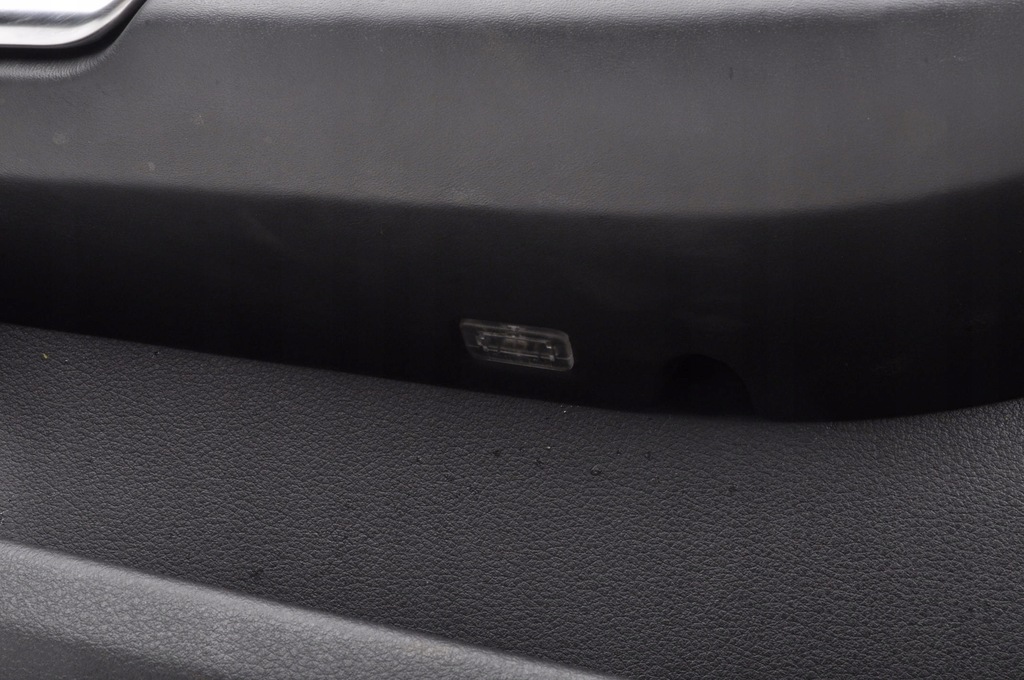 фото №10, Audi a8 d4 обшивка двері лівий перед long lift