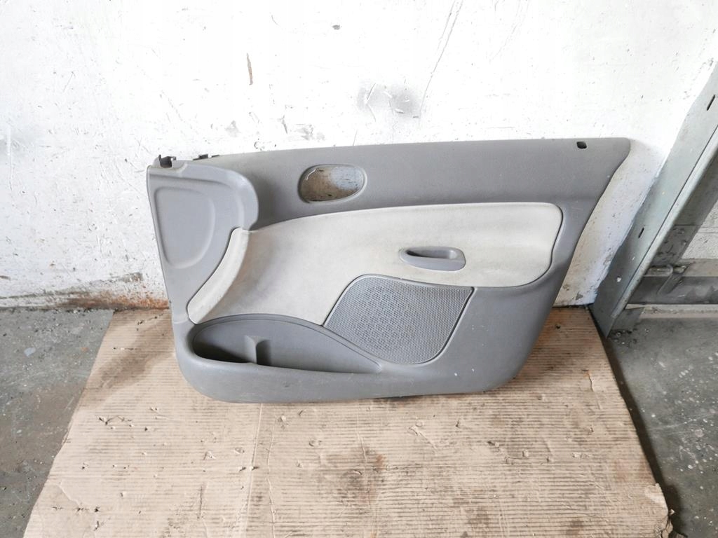 фото №1, Оббивка обшивка правий перед peugeot 206 phii 5d