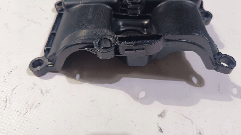 фото №7, Крышка головки клапанов вала распределительного вала правая subaru wrx vb 2.4 2022+