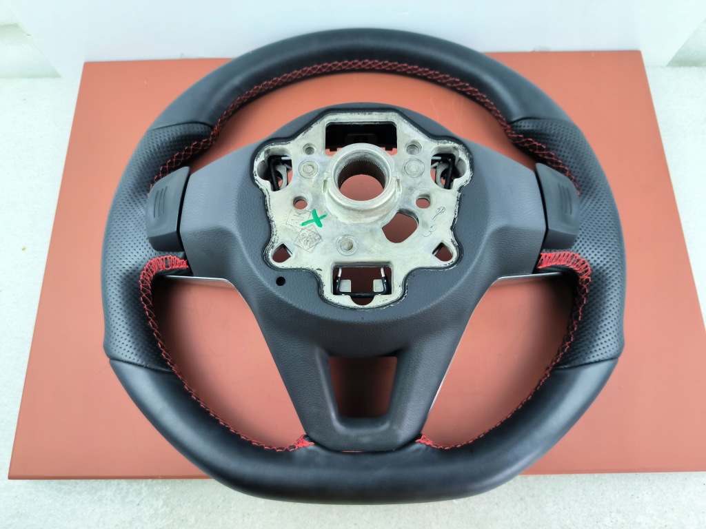 фото №6, Vw volkswagen golf 8 воздуховод кожа лепестки переключения czerwona нитка 5h0419089fm