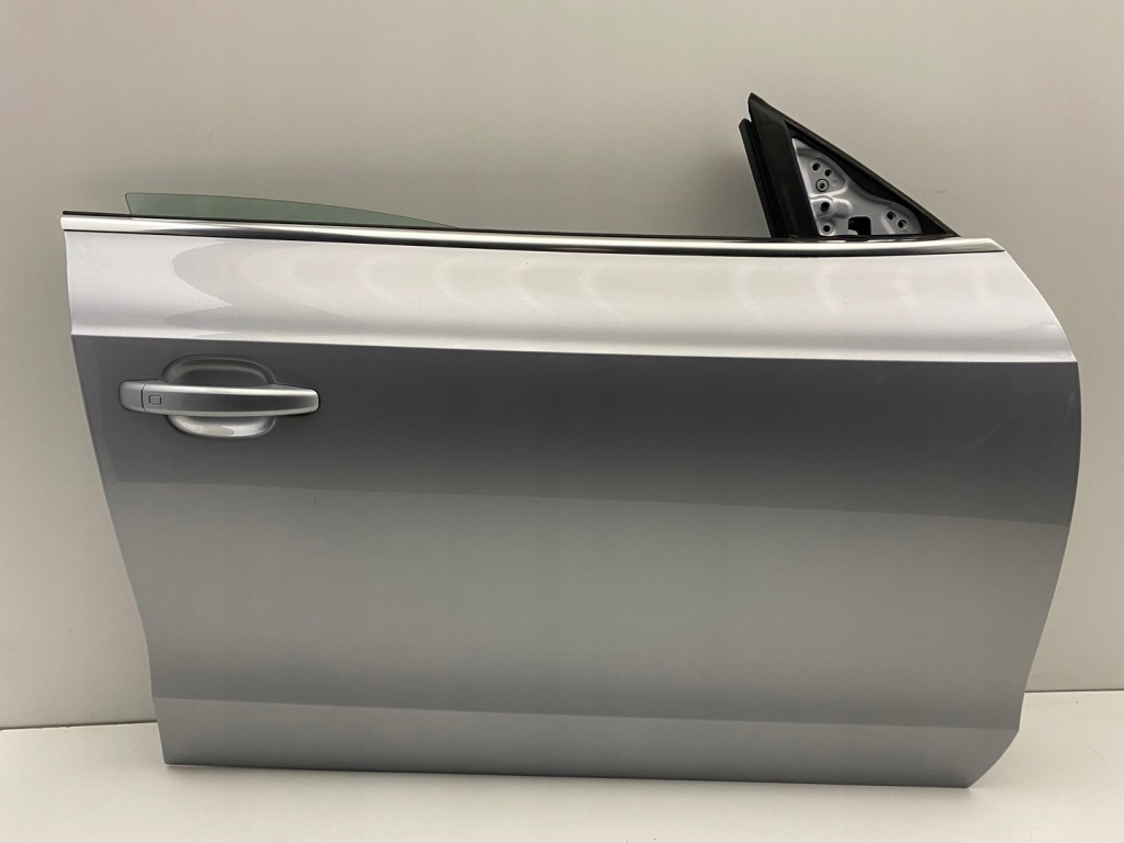 фото №1, Audi a5 8t sportback lift правое дверь перед передние стекло динамик 11- lz7g