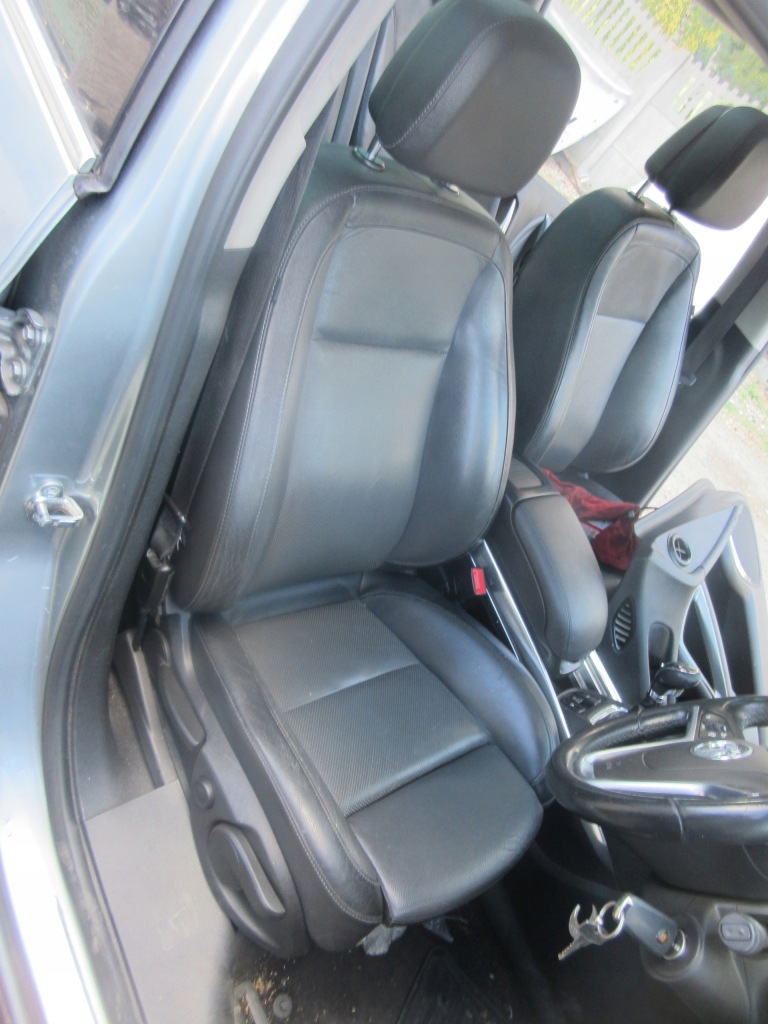 фото №8, Сидіння перед заднє сидіння обшивки шкіра zafira c 5 осіб