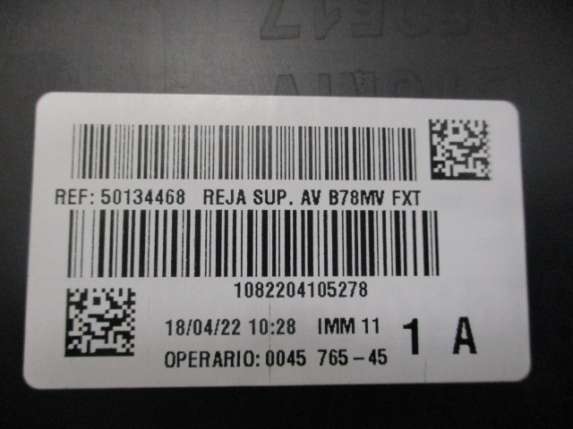 Citroen c4 picasso 2 рестайлинг  решётка бампера передний Цена