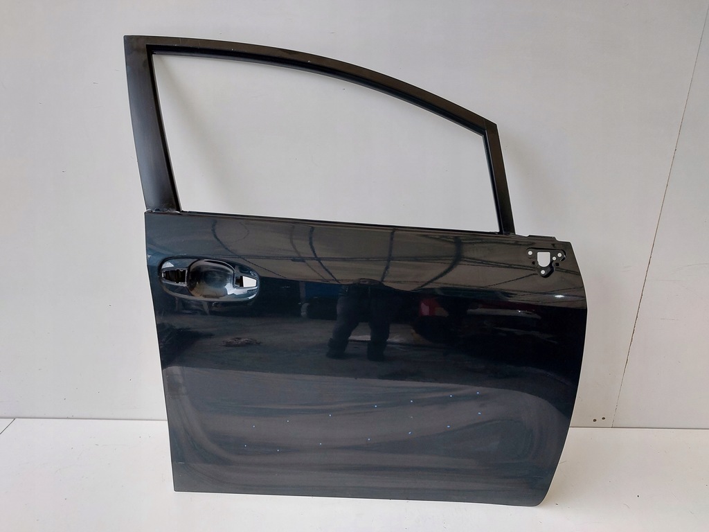 фото №1, Toyota verso 09- двері праве перед оригінал