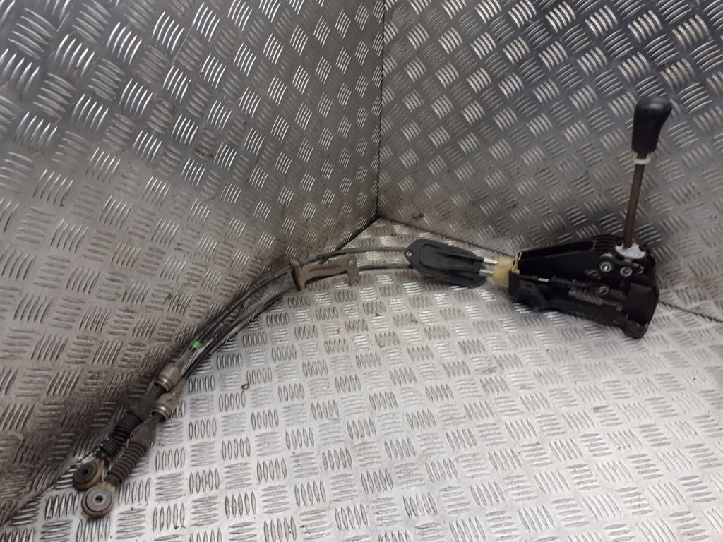 фото №1, Выборщик передач toyota yaris ii 1.0 33530-0d040