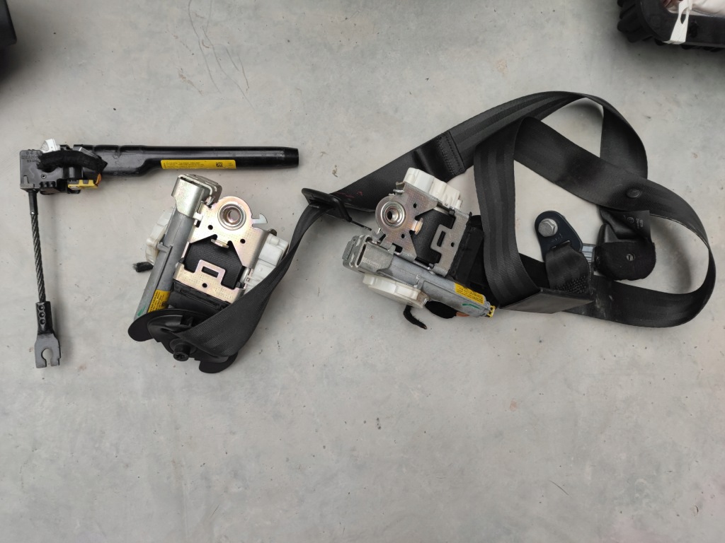 фото №13, Панель приладів консоль подушка безпеки ремені натягувачі peugeot 5008 i проекційний дисплей head up