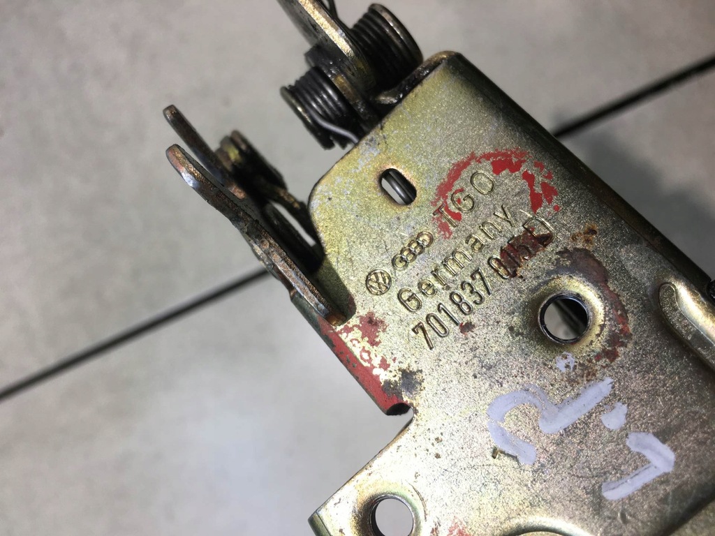 фото №6, Замок дверь левый перед vw t4 701837015d