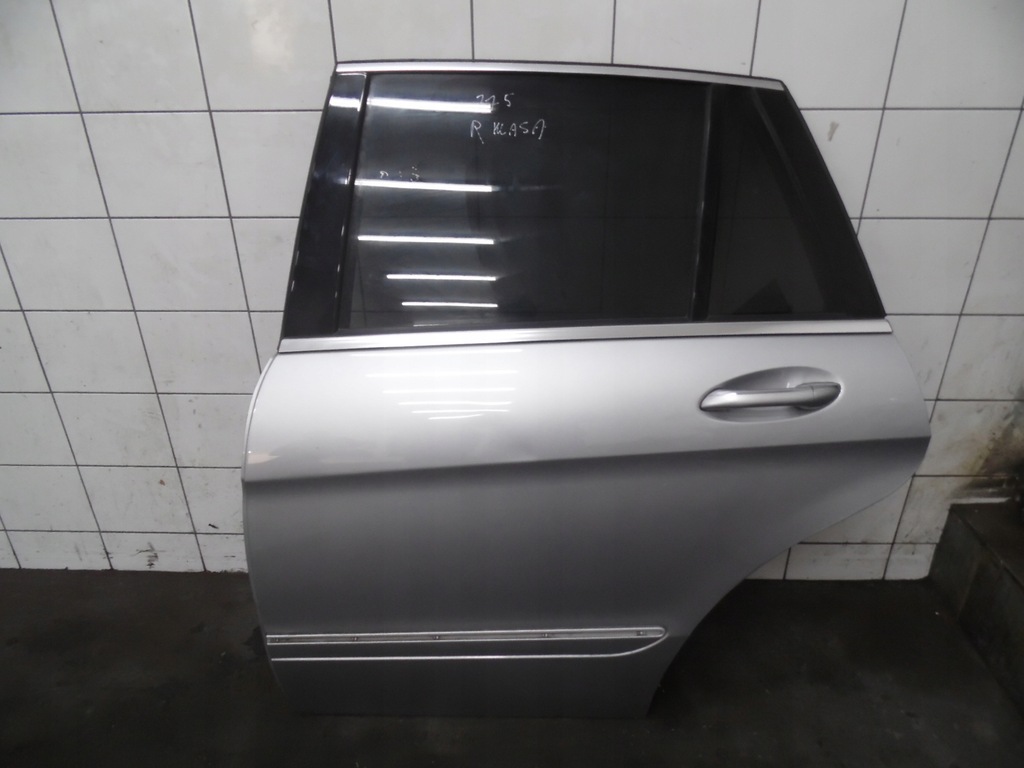 фото №1, Двері ліва лівий задня mercedes w251 r klasa lak 775