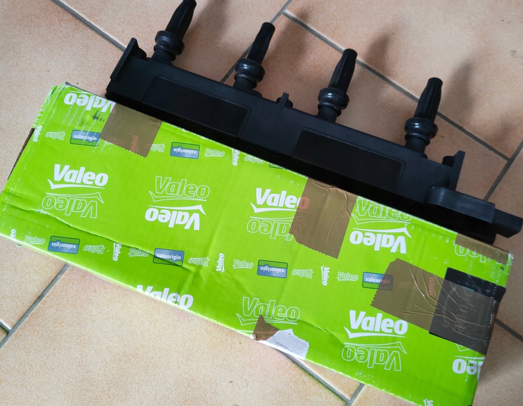 фото №3, Котушка запалювання citroen c4 2,0 16v 04-