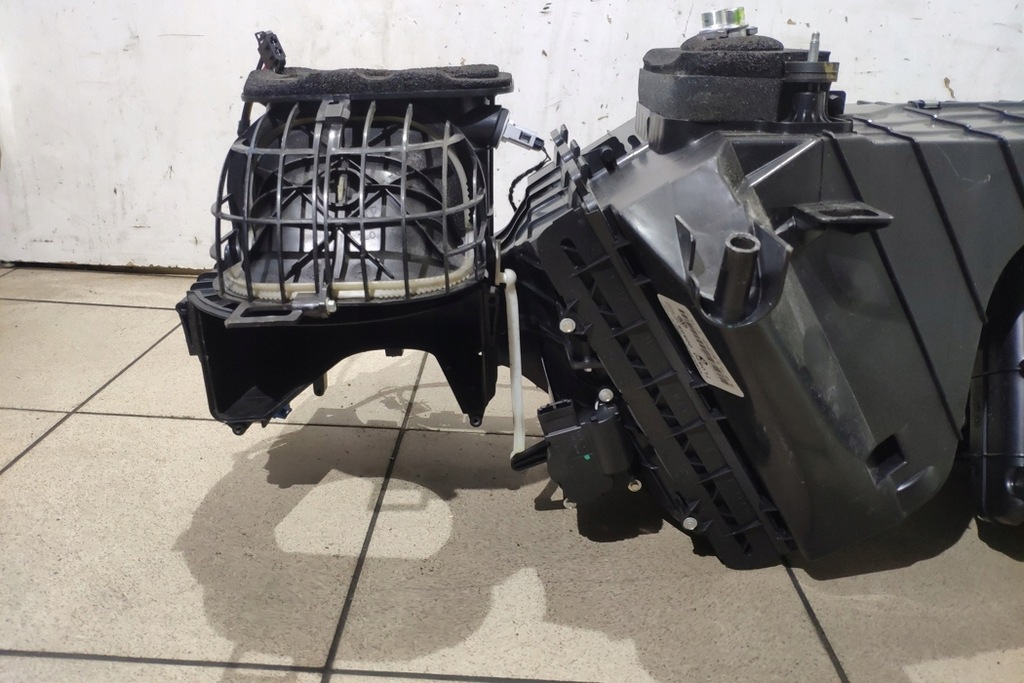 фото №11, Отопитель porsche cayenne 9pa 7l0820095 4.8l бензиновый 283kw 2008