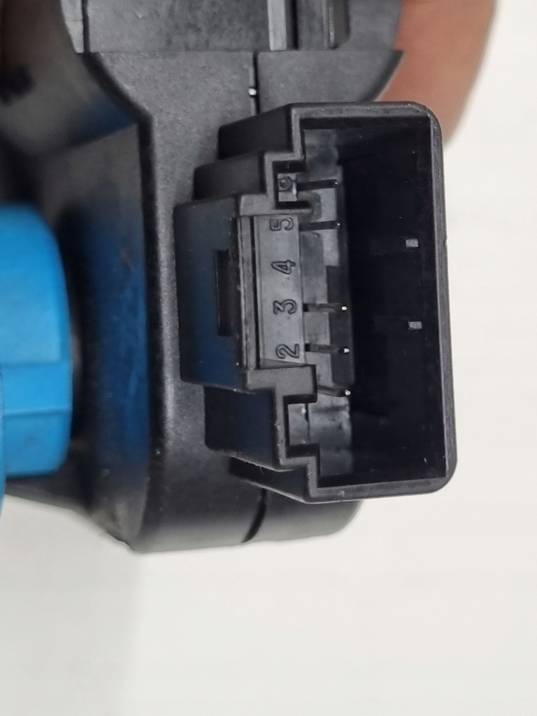 фото №5, Vw golf v touran caddy octavia ii altea toledo моторчик крышка отопителя