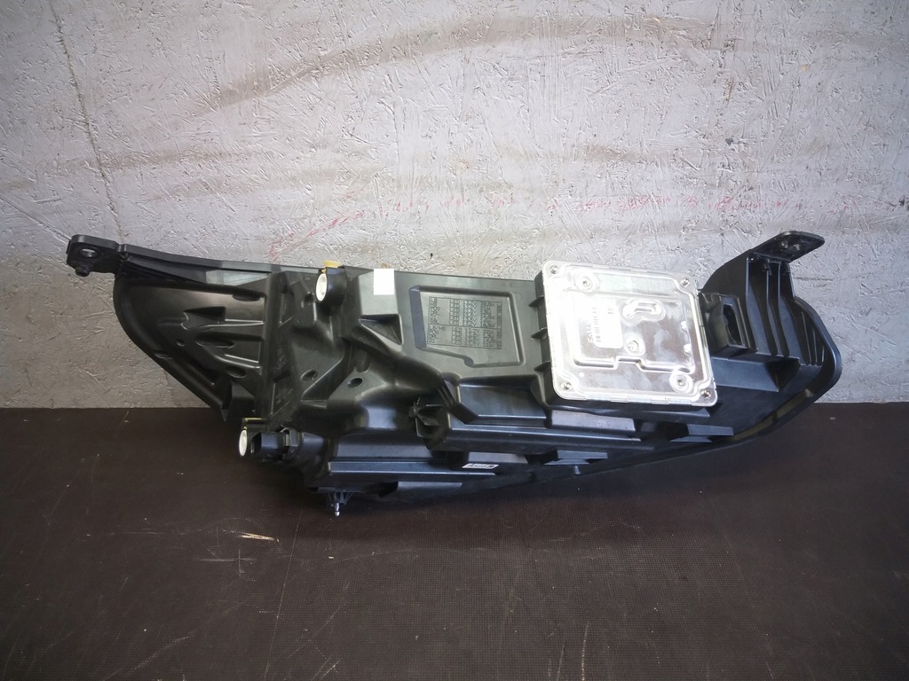 фото №2, Лампа перед левая ford focus mk4 full led