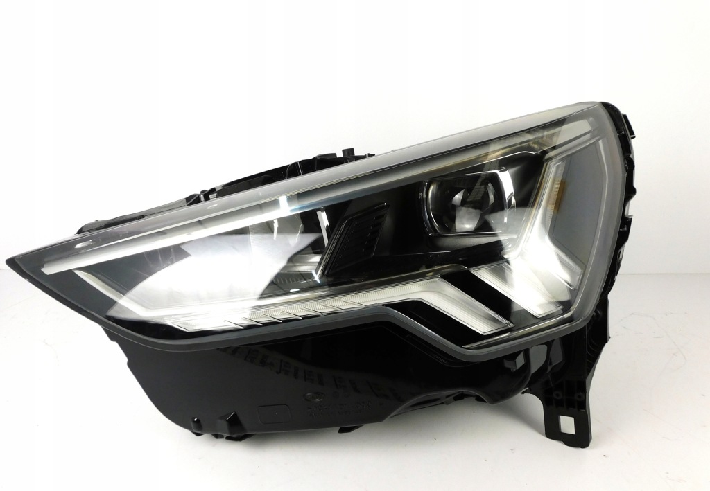 фото №1, Audi q3 83a лампа ліва full led комплектна 83a941033
