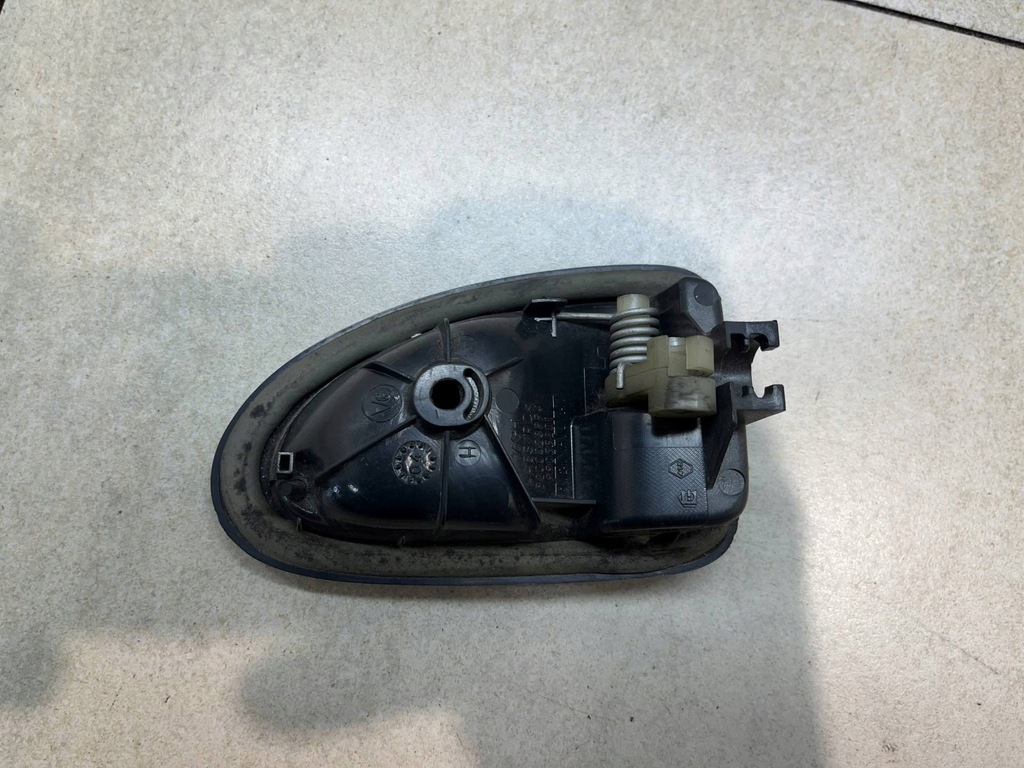 фото №4, Ручка внутрішня лівий перед opel vivaro i 2.5 cdti 8200028994