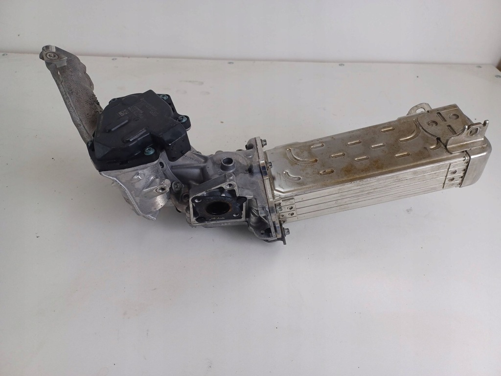 фото №12, Mercedes e w238 238 радиатор выхлопных газов egr клапан a6511400675