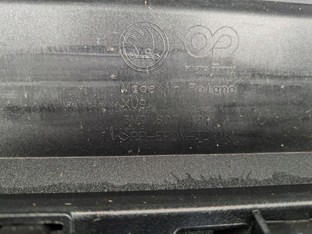фото №11, Skoda superb iii kombi бампер задня 3v9807421