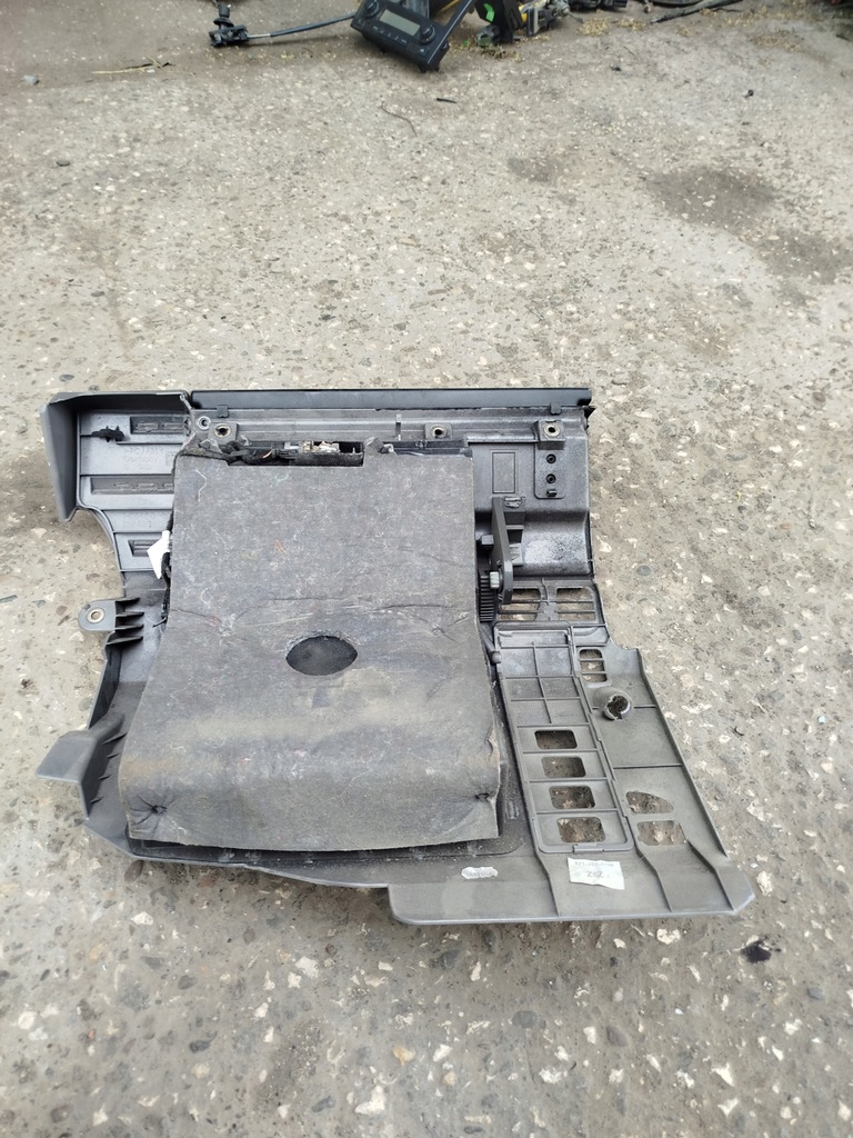 фото №8, Бардачок пасажира audi a2 8z1857095f