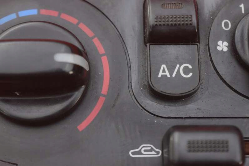 фото №12, Панель управление обдув кондиционер mazda 323 bj 98-00