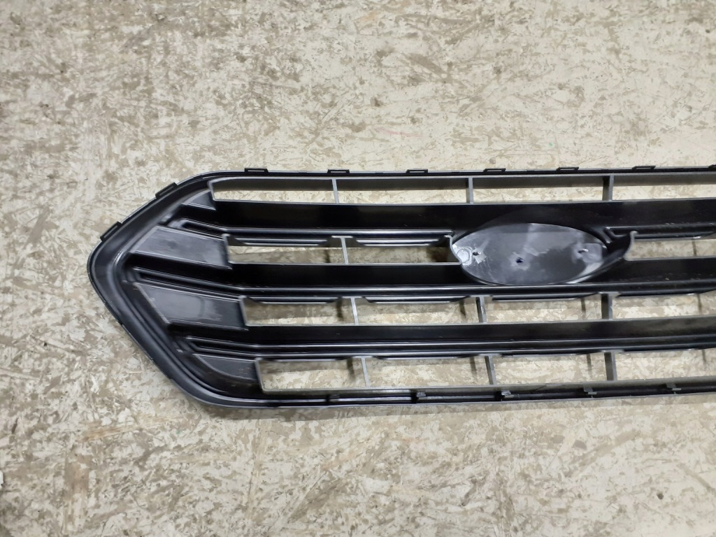 Решітка радіатора решітка радіатора ford custom рестайлінг  2017-2023r jk21-17b968 в Україні