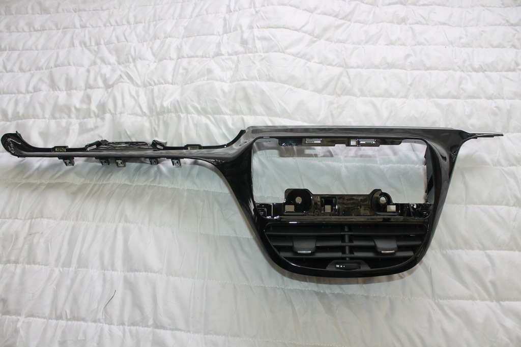 фото №1, Решітка рамка решітка молдинг радіо peugeot 208 2008