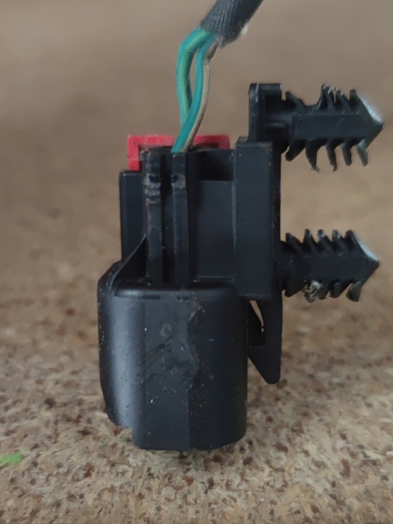 фото №7, Dodge challenger штекер лампа