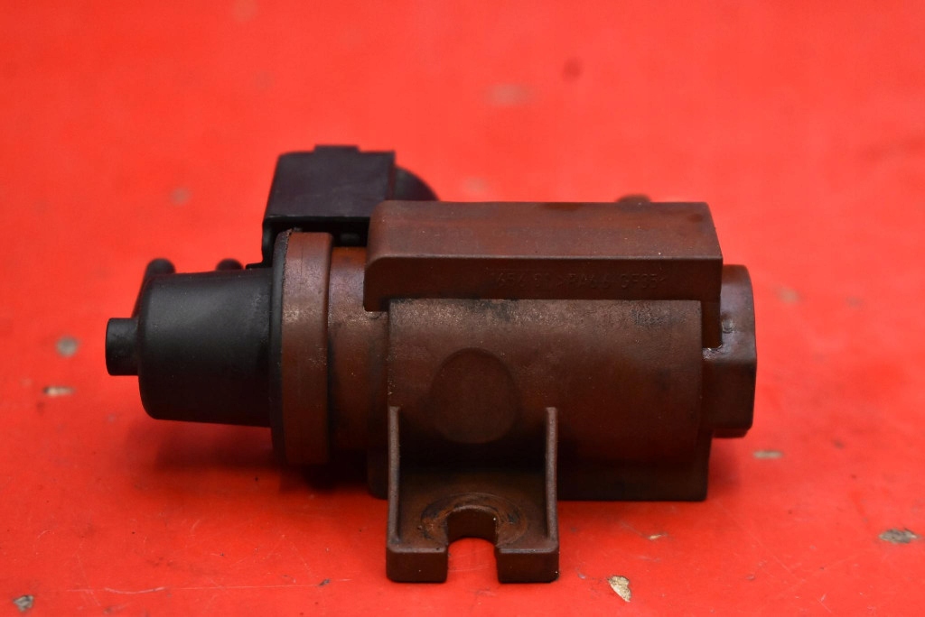 Клапан вакуумa 9654282880 ford focus c-max mk1 i 2.0 tdci 136 km 03-07 в Украине