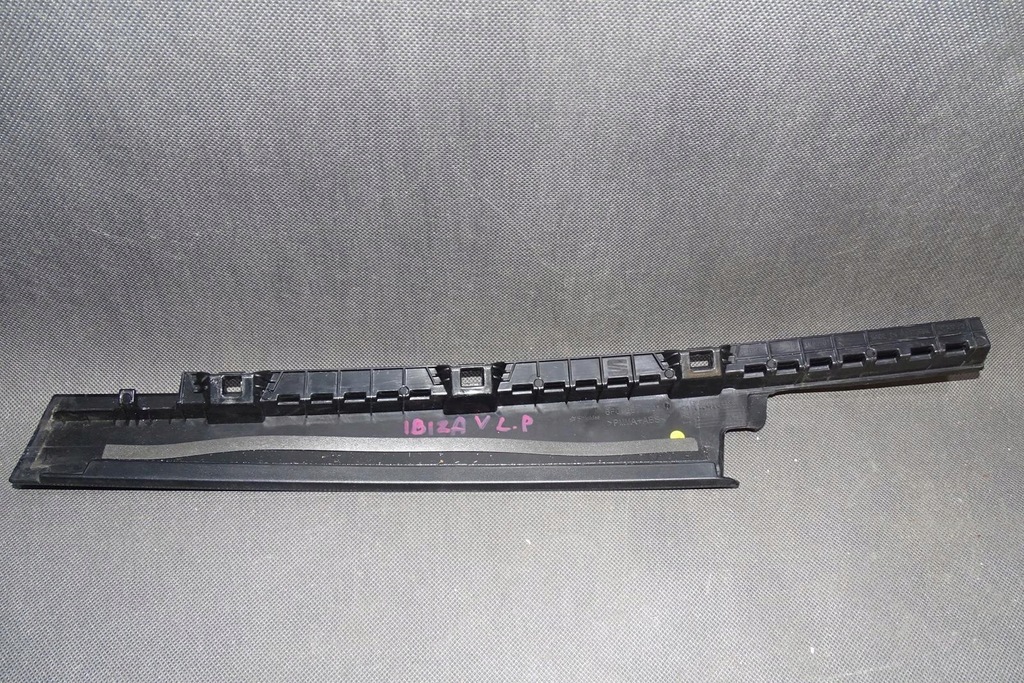 фото №7, Seat ibiza v 6f0 молдинг двері стійка лівий перед