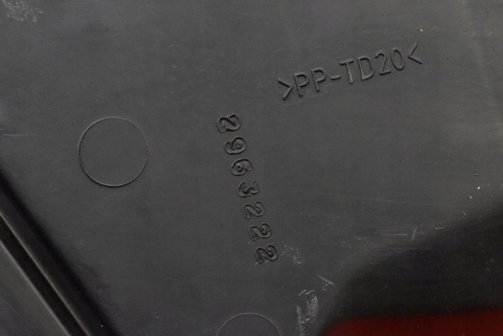 фото №7, Корпус фильтра воздуха 8626061 volvo s60 1 i 2.4 d5 163 km 00-04