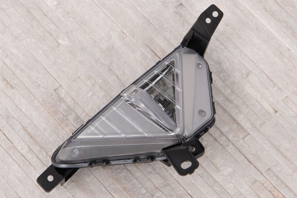 фото №8, Hyundai elantra vi ad лампа противотуманная передняя правая 92302f2500