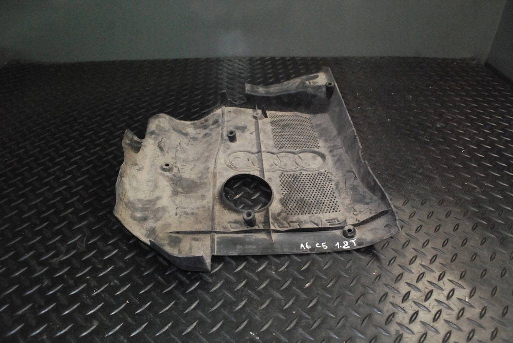 фото №11, Audi a6 c5 кришка двигуна захист 058103724j