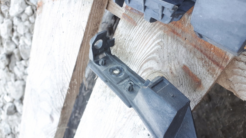 фото №9, S4 b8 lift a4 направляющая бампера правый левый задняя sedan