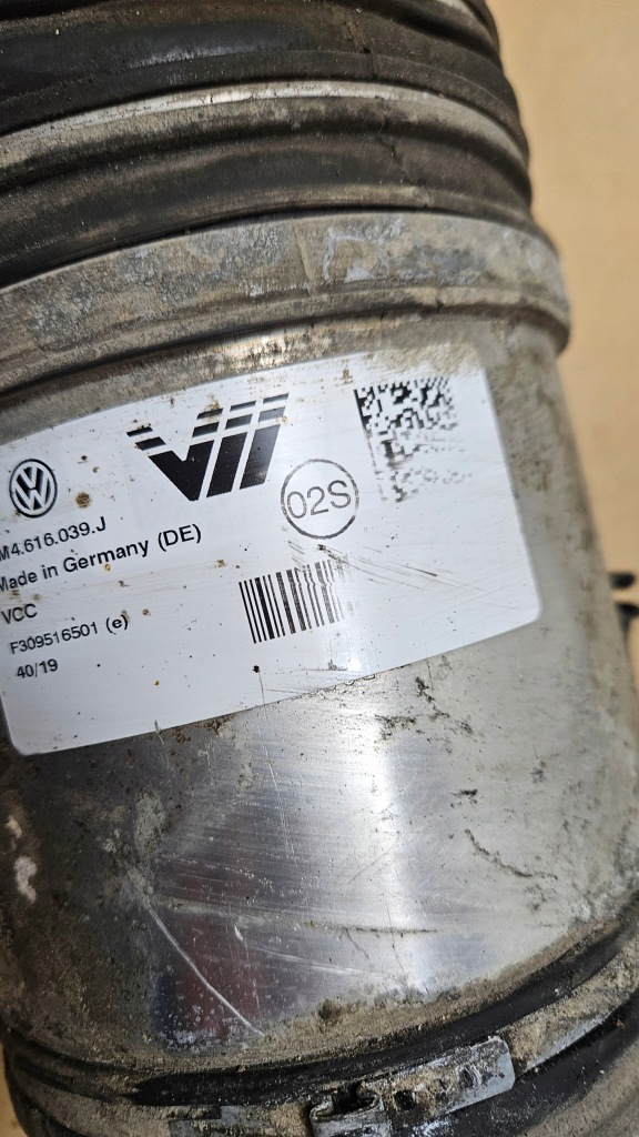 фото №7, Амортизатор перед передній vw touareg audi q8 q7 4mm616039j