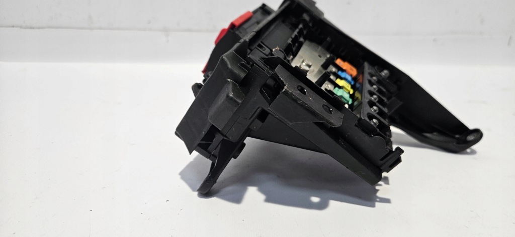 фото №3, Коробка предохранителей mercedes w206 оригинал