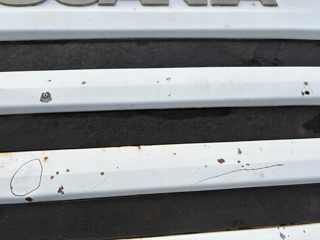 фото №12, Капот решітка радіатора перед scania r