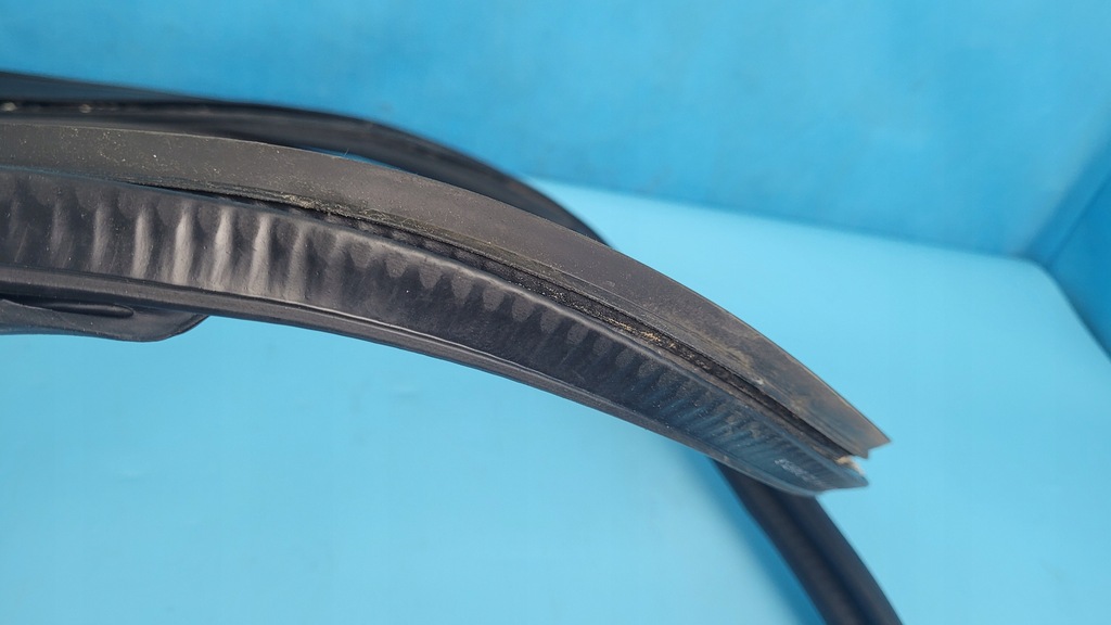 фото №5, Bmw 5' g31 18r прокладка кришки багажника 7390376