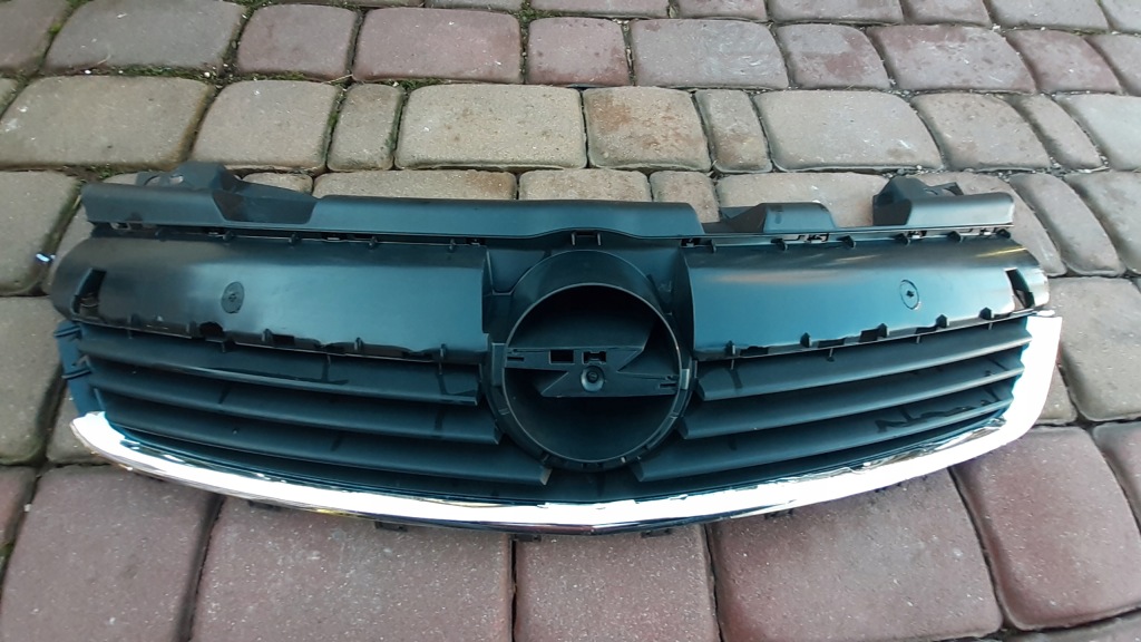 фото №1, Решітка радіатора решітка радіатора zafira b 13157590
