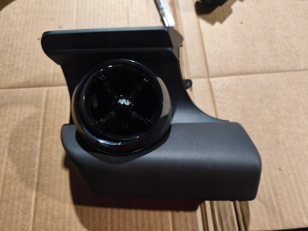 фото №1, Alfa romeo junior решётка обдув панели 01561777900