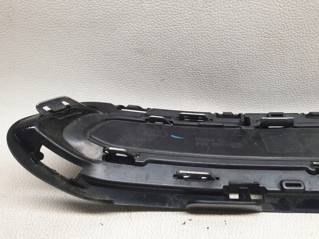 фото №9, Audi a6 c8 18-21 решітка заглушка w спойлер бампера задня права 4k0807320