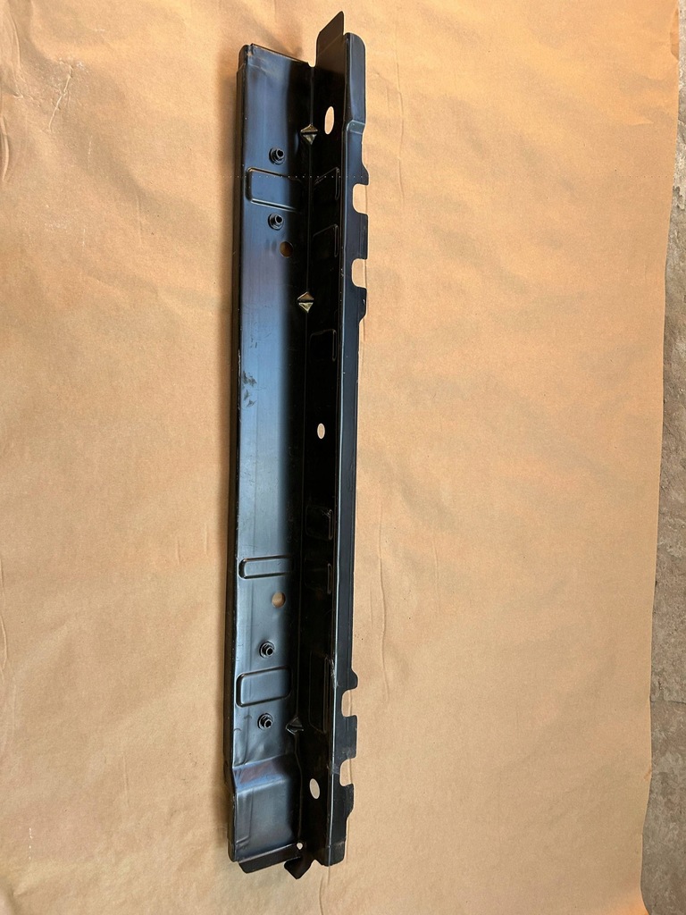 фото №8, Element отделка стойка правая сторона ford transit courier bk31-v200a10ac