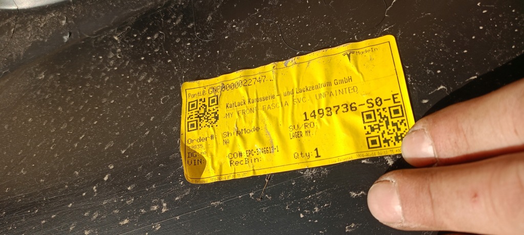 Бампер перед передний tesla model y 20-24rok 1540104-06-c 1493736-s0-e новый Доставка