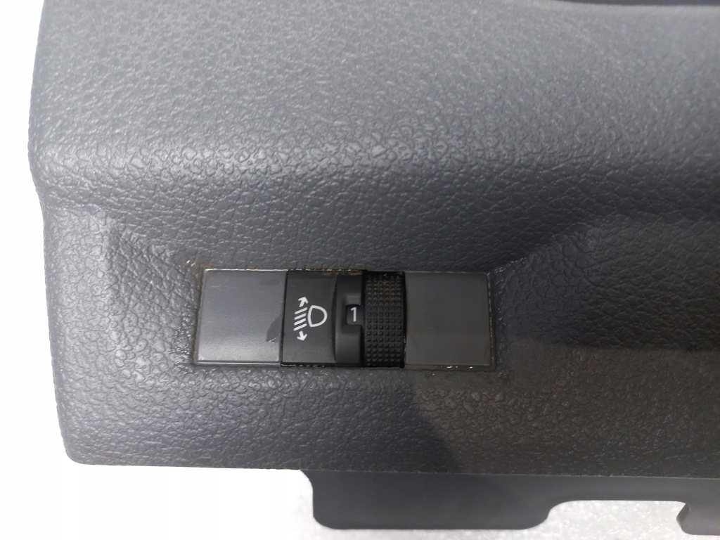 фото №9, Expert iii 16- jumpy proace бардачок захист консолі панелі регулювання світла