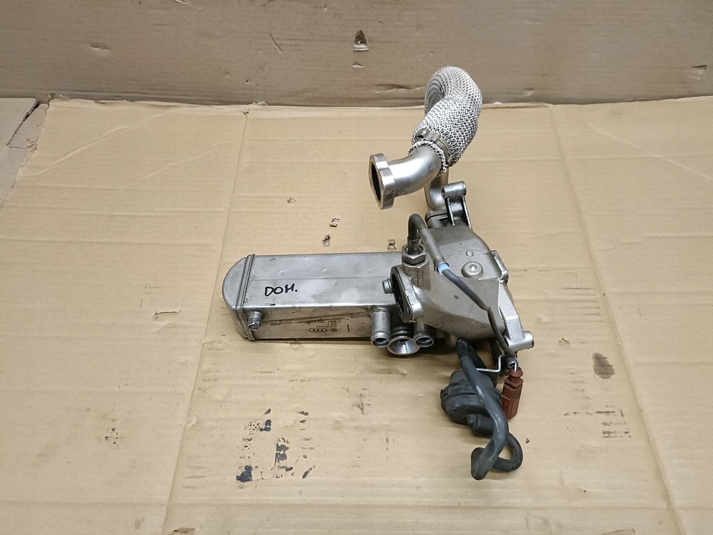 фото №1, Audi 4.2 tdi радиатор выхлопных газов 057131515f