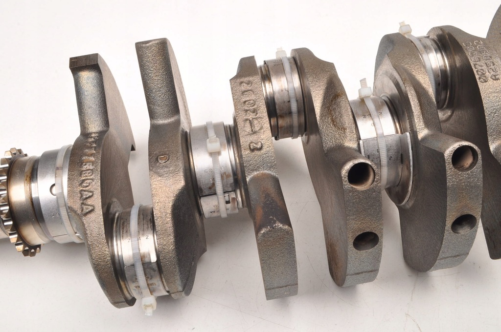 фото №5, Mini r50 r53 1.6 wał колінчастий 04777684aa