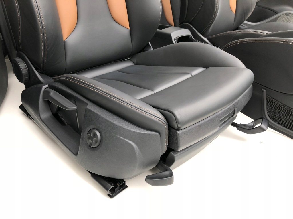 фото №5, Салон кожаный sedan audi a3 8v чёрный коричневый сиденья обшивки заднее сиденье