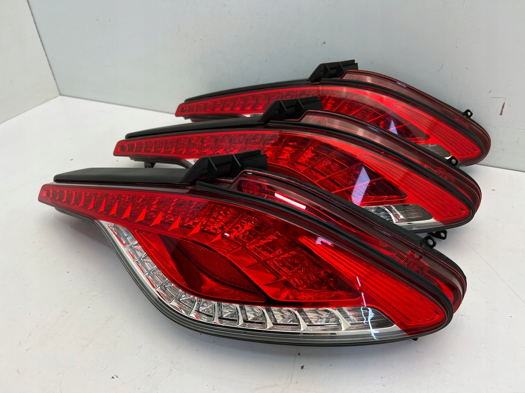 фото №3, Fisker karma лампа задняя правая rear правый лампа led оригинал демонтаж