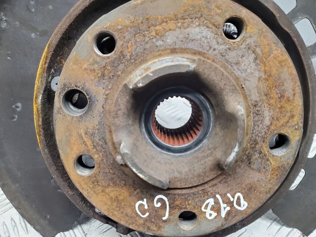 фото №6, Audi q7 4l 2015 задня сторона права ступиця колеса заднього