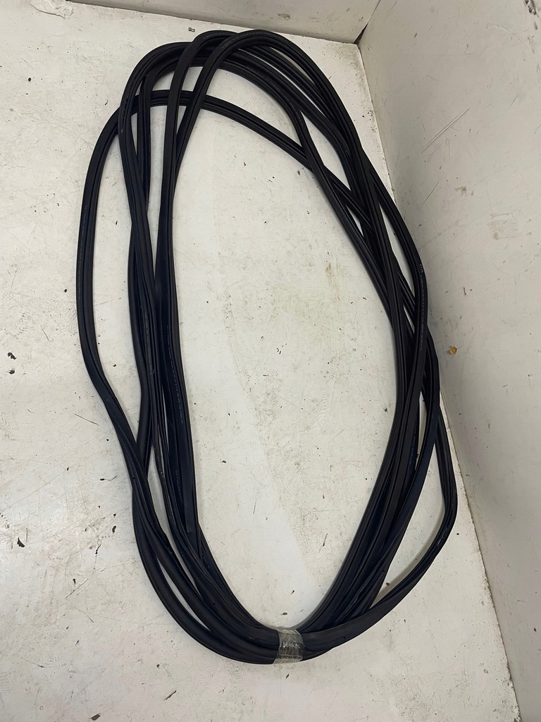 фото №1, Vw jetta 5c6 прокладка дверь перед задняя nowa